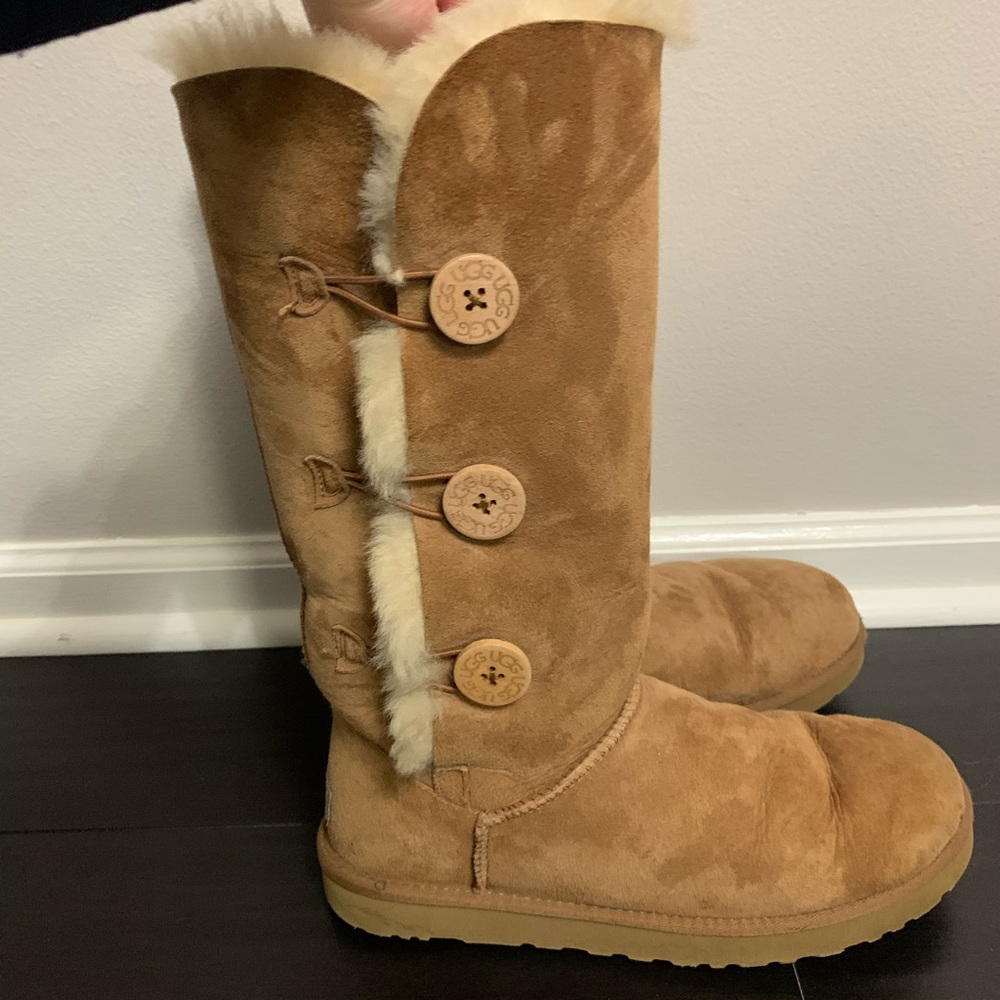 Ugg boots bailey button
